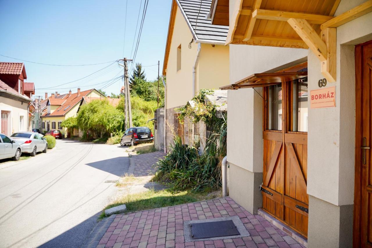 Borház Apartman Eger Exterior foto